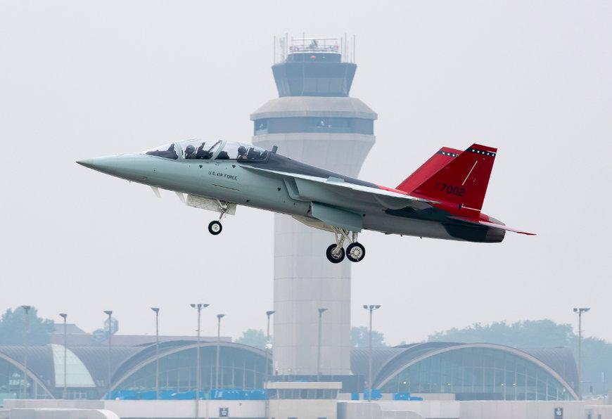 SAAB WELCOMES FIRST T-7A RED HAWK FLIGHT BY USAF PILOT
